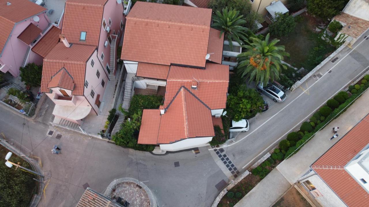 Apartments Antares マリ・ロシニュ エクステリア 写真