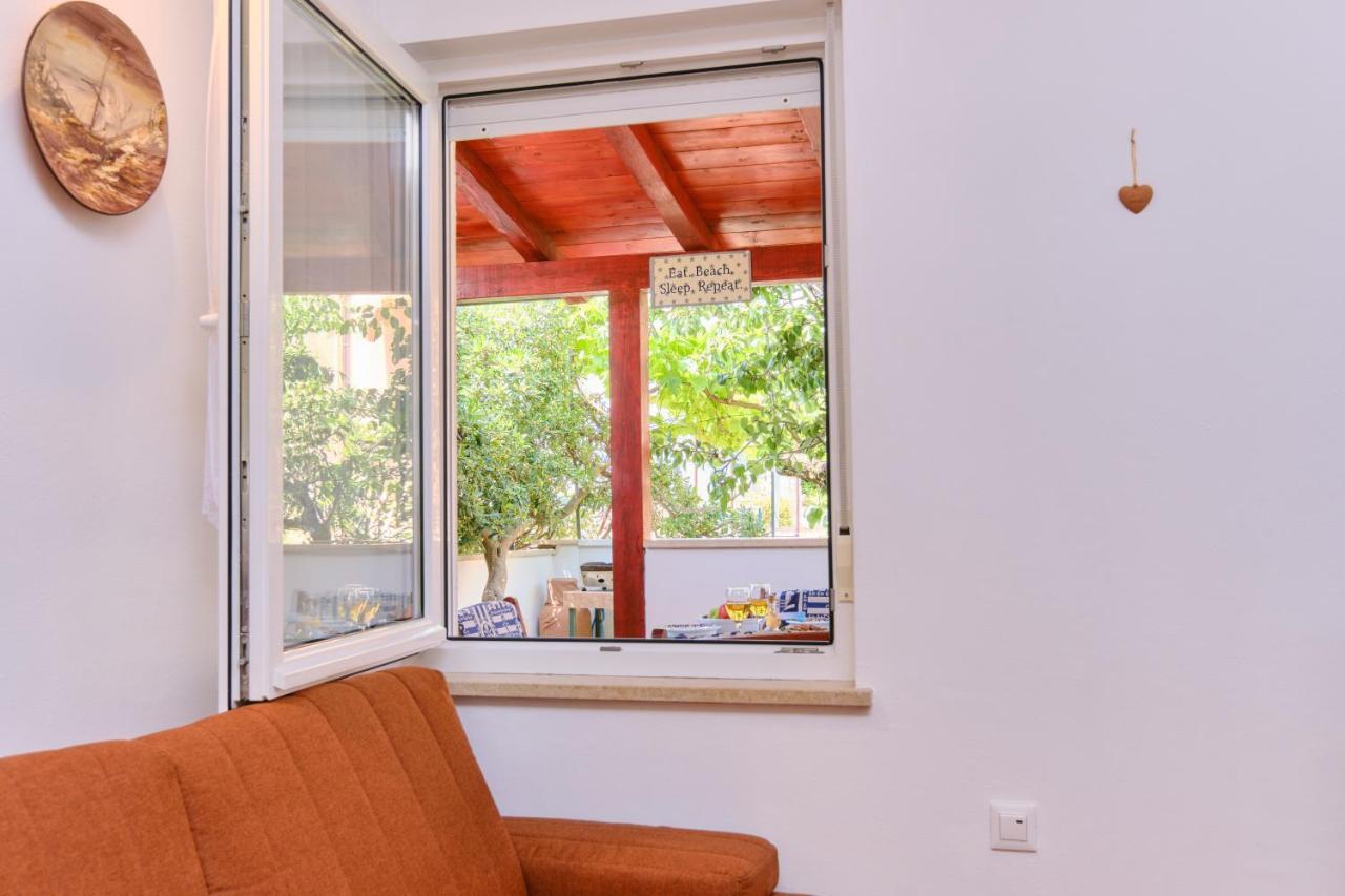 Apartments Antares マリ・ロシニュ エクステリア 写真