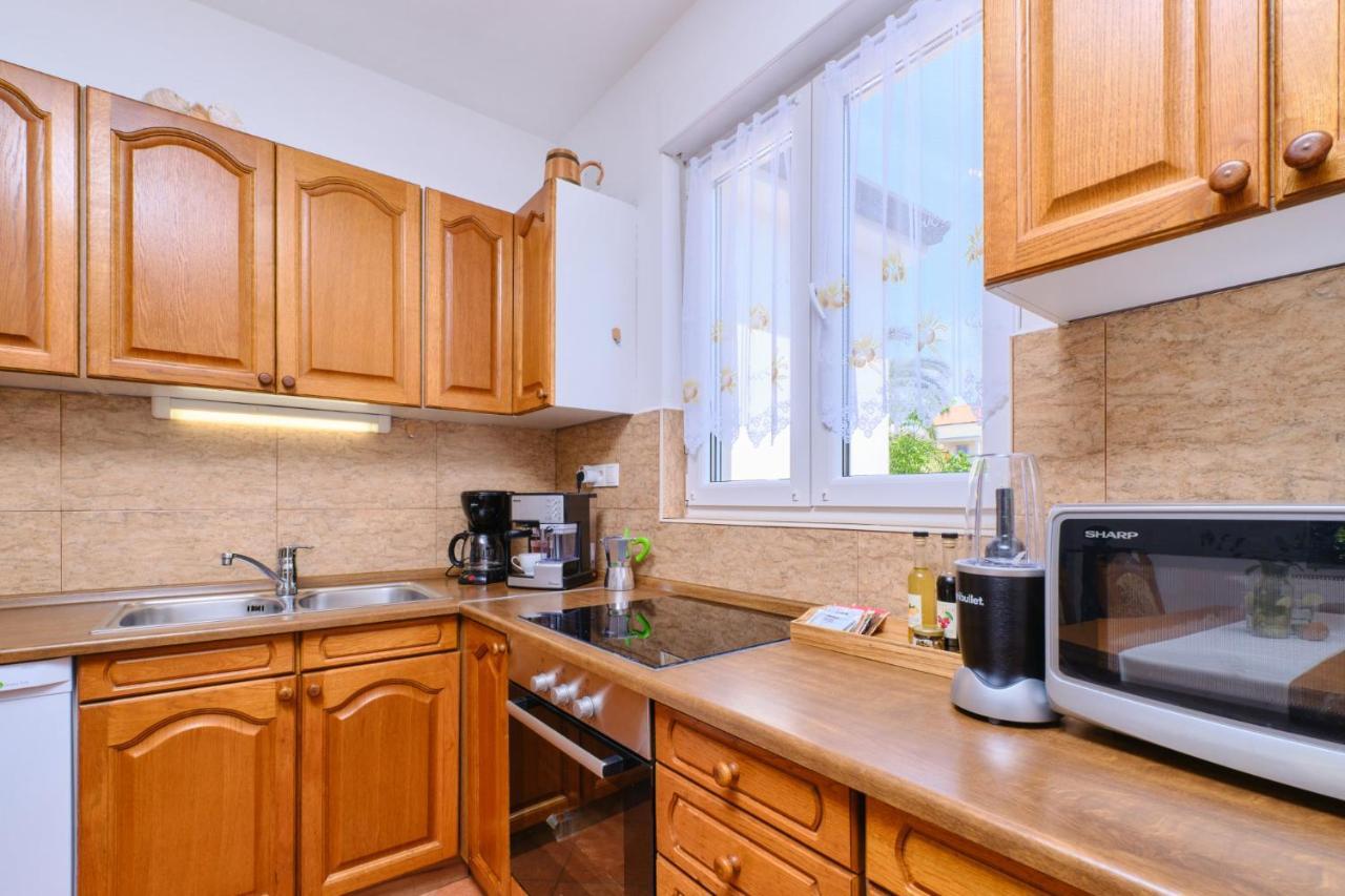 Apartments Antares マリ・ロシニュ エクステリア 写真